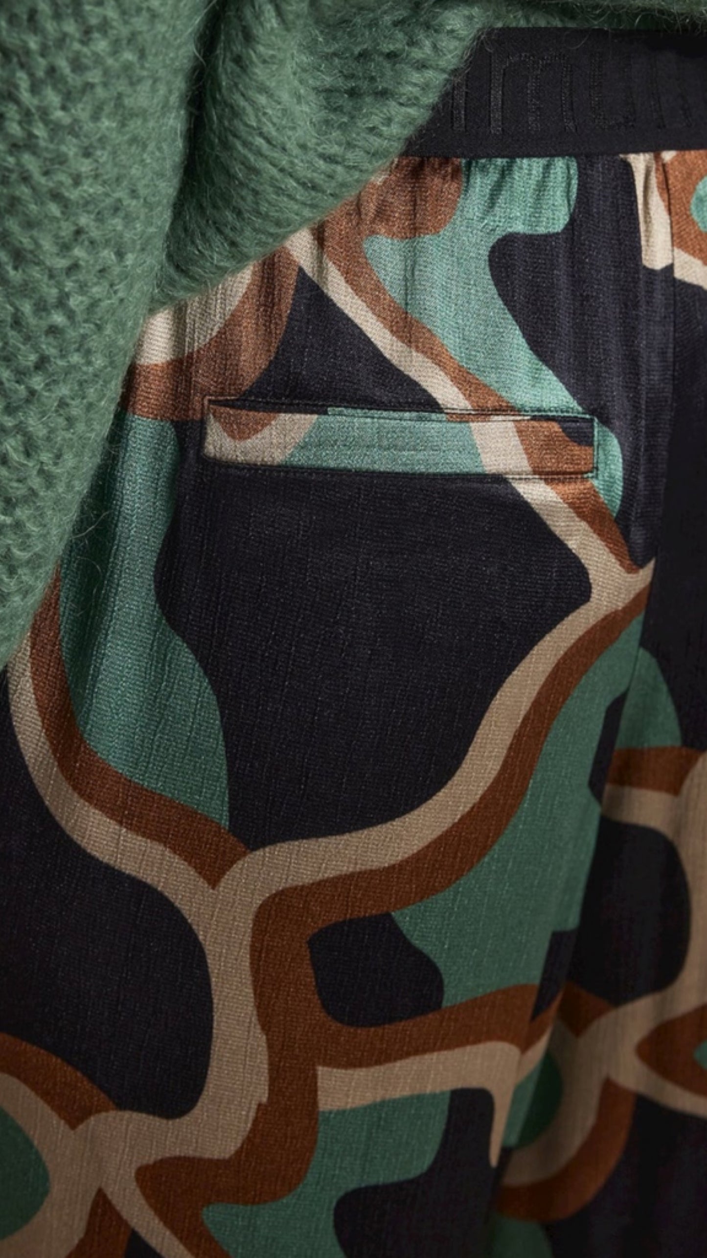 Trousers graphic viscose