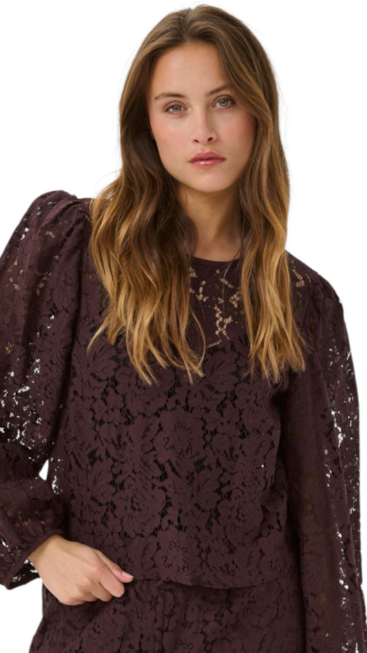 KAnomi lace blouse